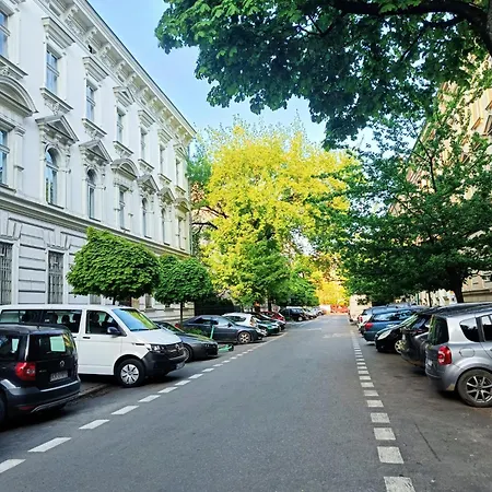 Krakow Central Apartments * Краков